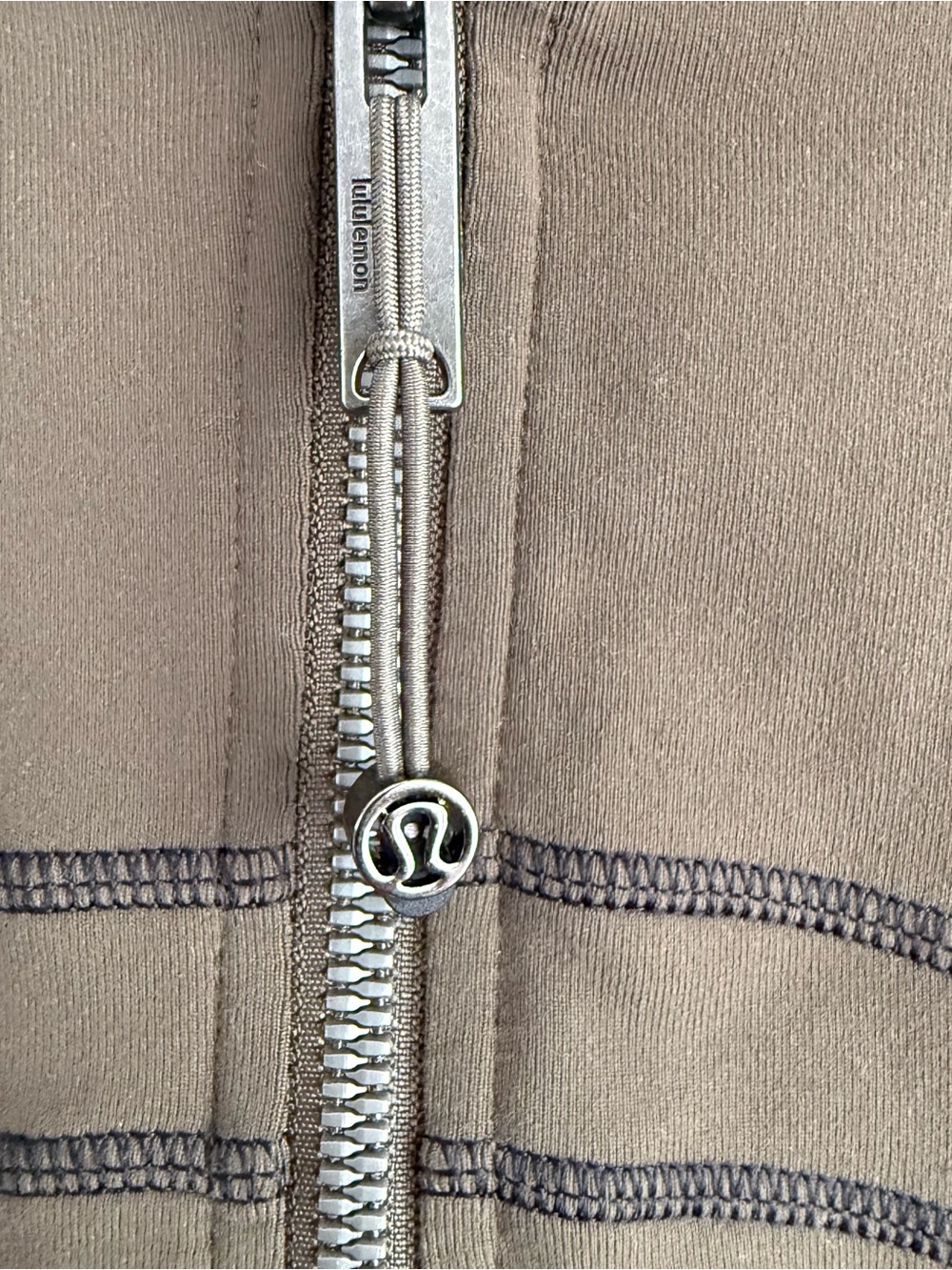 Lululemon Define Track Jacket Luon and coordinating Track Pants - Size 14 - Picture 4 of 12